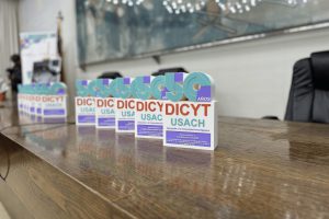 Dra. Carmen Norambuena es reconocida en 50° aniversario de DICYT USACH